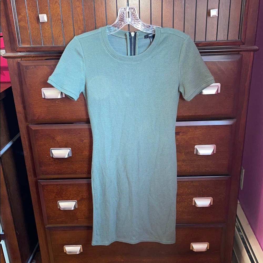 Short Sleeve Hunter Green Bodycon Dress 💚